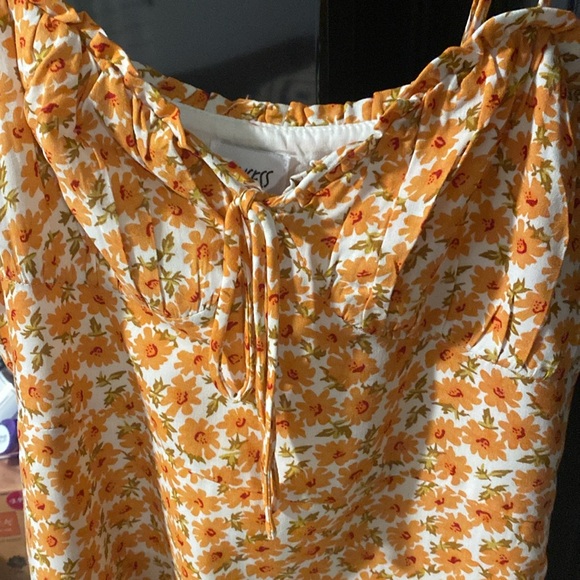 Princess Polly summer floral dress - Picture 11 of 11